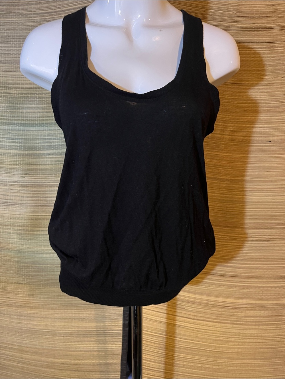 Women's Black Scoop Neck Tank Top